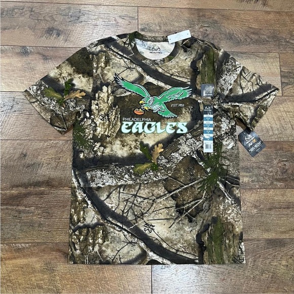 NEW Vintage Philadelphia Eagles Kelly Green Throwback Graphic Tee Shirt RealTree - Picture 1 of 4
